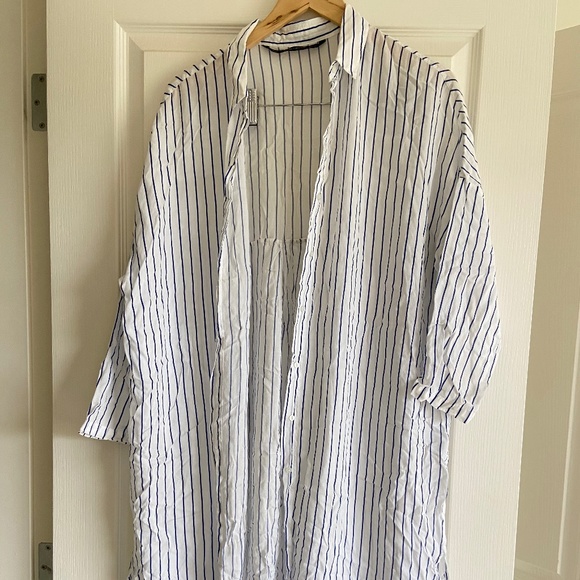 Zara Blue striped cape - Picture 1 of 3